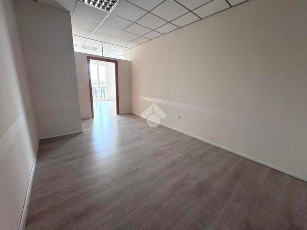 Loft / open space a Volta mantovana in Via San Martino - Foto 4