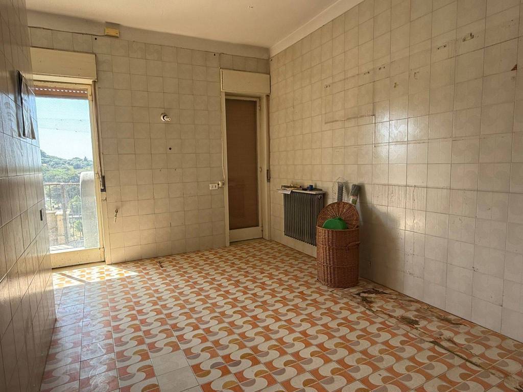Appartamento a Caltanissetta in Via Leonida Bissolati, 95 - Foto 4