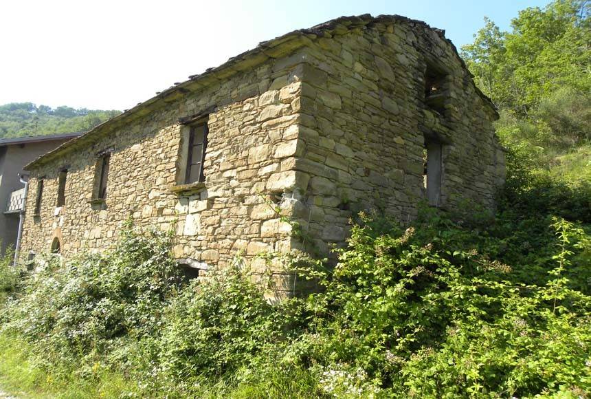 Casa indipendente a Roccaverano in Prima del cim S.Giovanni sulla dx sterrata - Foto 4