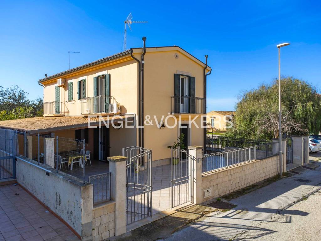 Villa a Modica in Via dei Navigatori - Foto 2
