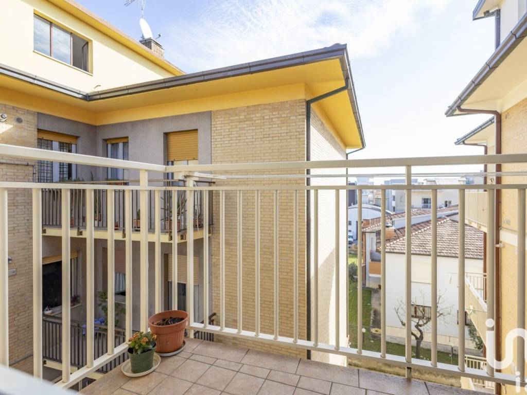 Appartamento a Civitanova marche in Via Nievo, 5 - Foto 5