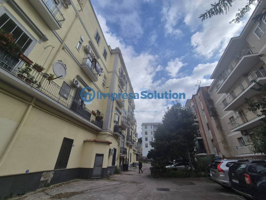 Appartamento a Portici in Via Dalbono - Foto 3
