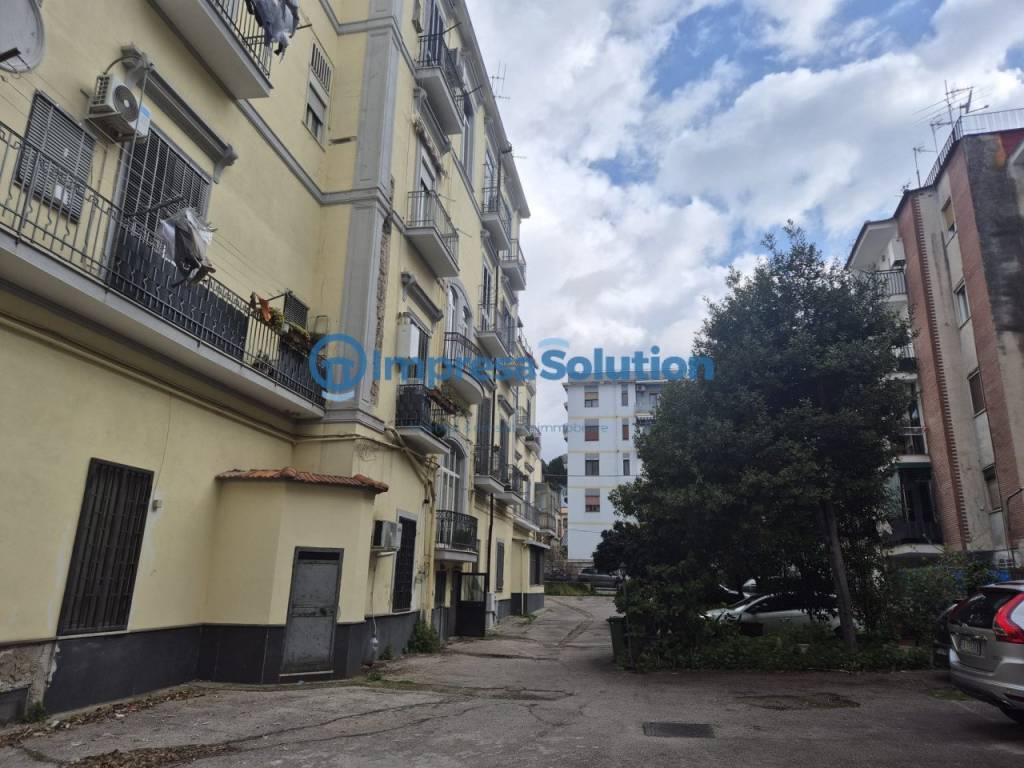 Appartamento a Portici in Via Dalbono - Foto 4