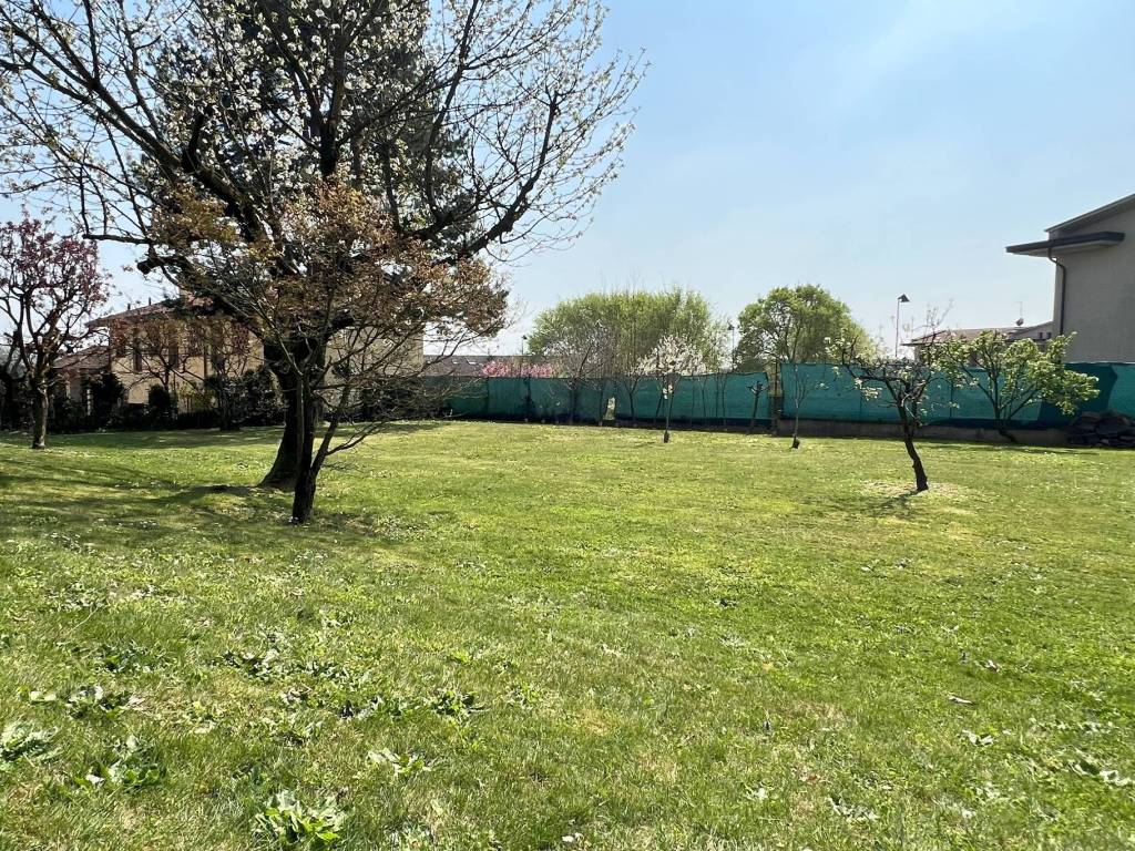 Terreno a Montevecchia in Via del Brughè - Foto 5