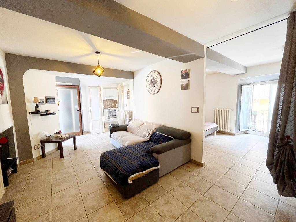 Appartamento a Castelletto sopra ticino in Via Antonio Gramsci - Foto 2