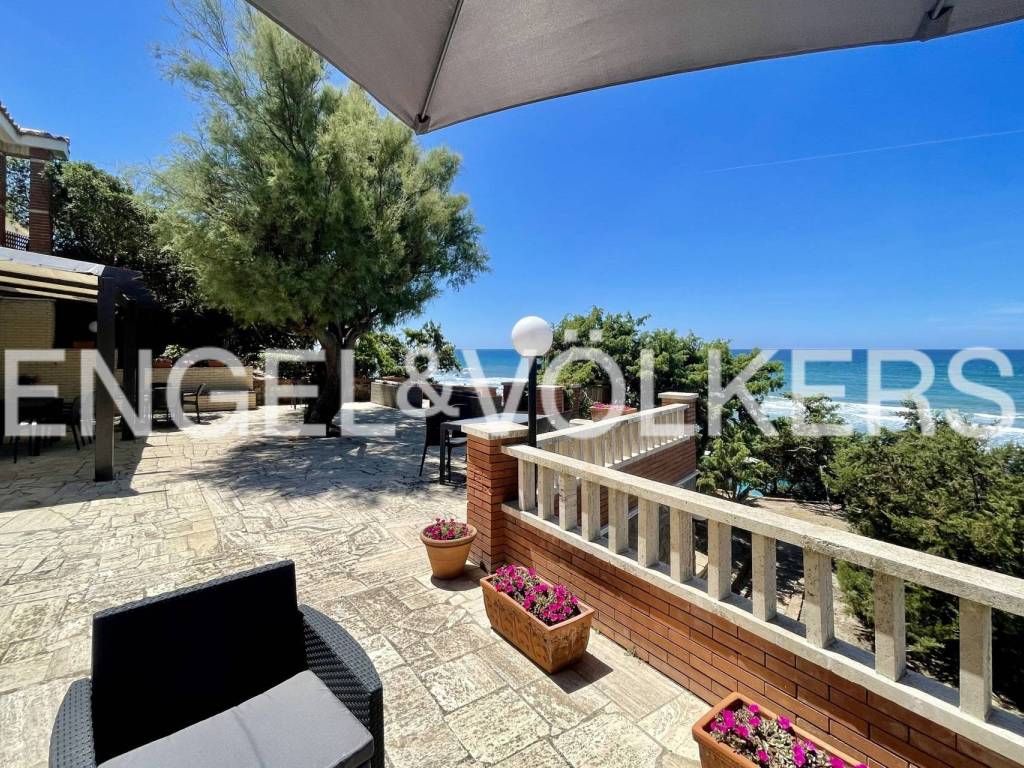 Villa a Sabaudia in Strada Lungomare Pontino - Foto 4