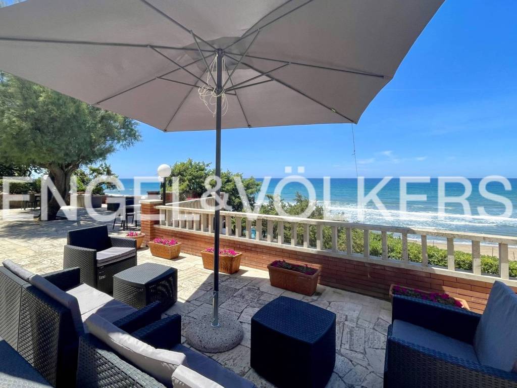 Villa a Sabaudia in Strada Lungomare Pontino - Foto 5