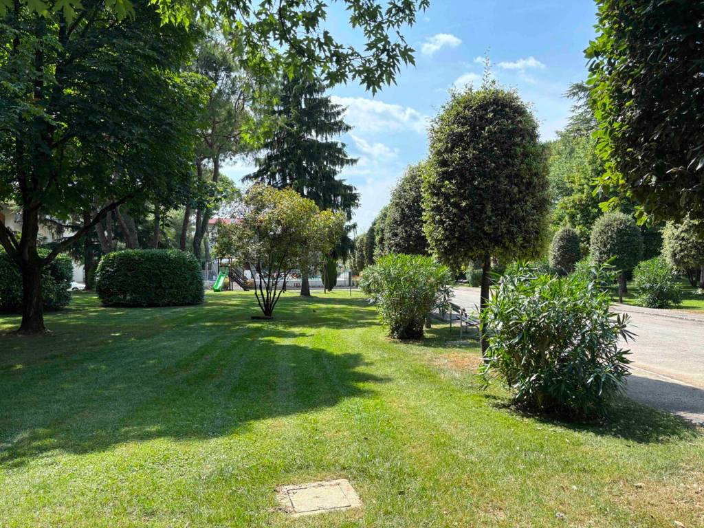 Appartamento a Peschiera del garda in Via Benaco, 34 - Foto 2