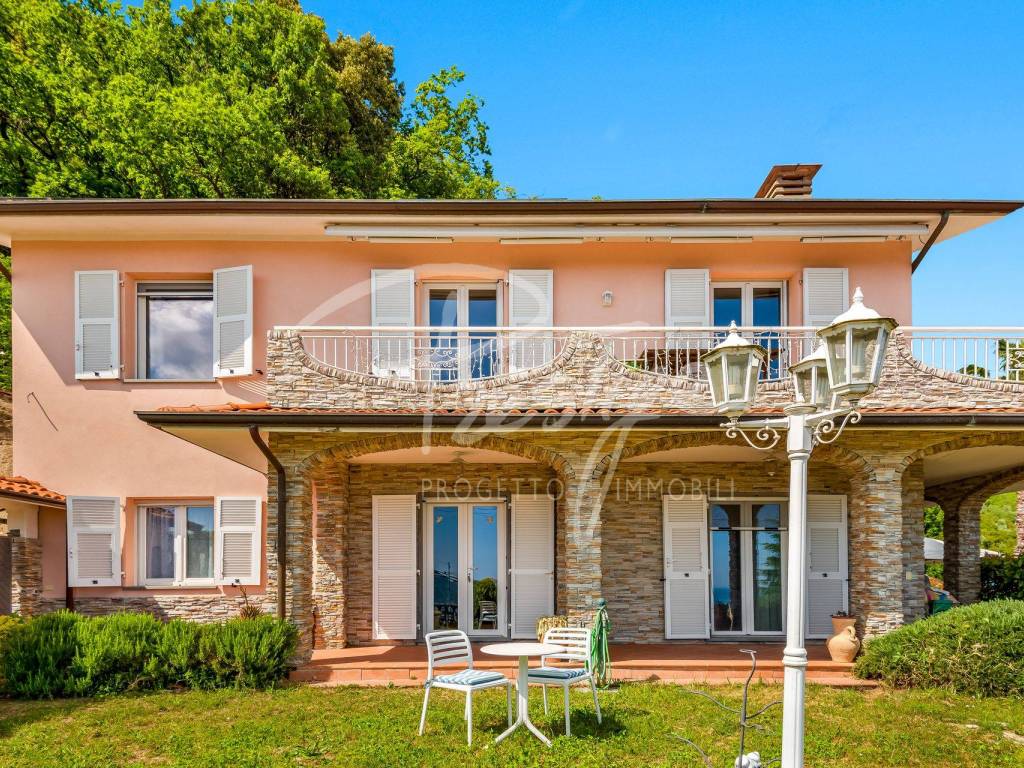 Villa a La spezia in Via dei Pilastri, 11 - Foto 3