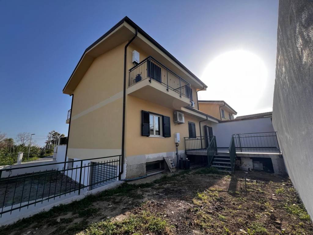 Villa a Melito di porto salvo in Via Marco Centola - Foto 3