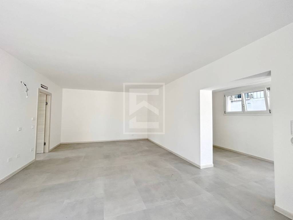 Appartamento a Peschiera del garda in Via Alfieri - Foto 5