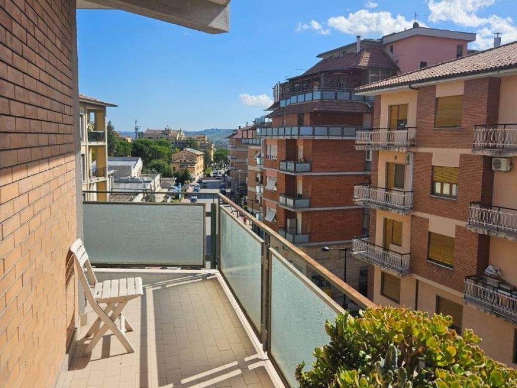 Appartamento a Ascoli piceno in Via Fabriano, 43 - Foto 3