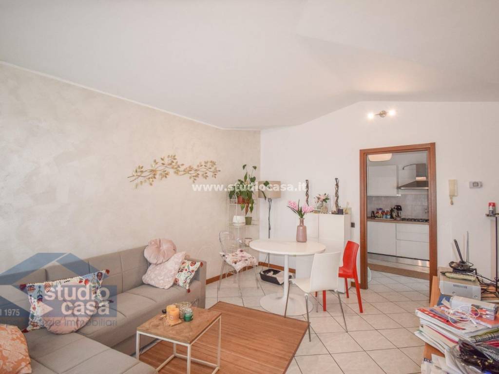 Appartamento a Brembio in VIA FALCONE,6 - Foto 2