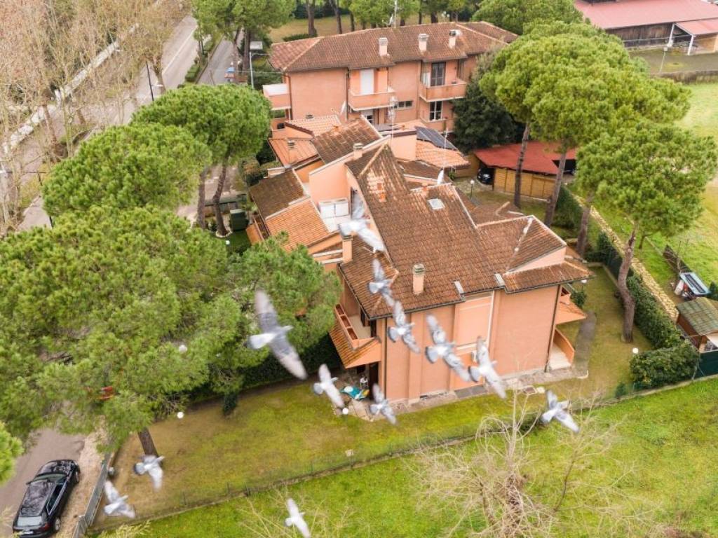 Villetta a schiera a Cervia in Viale Giuseppe Di Vittorio - Foto 2