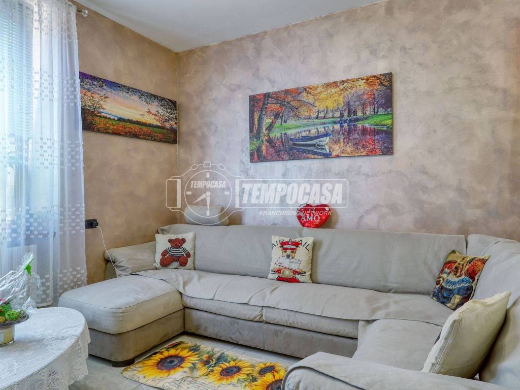 Appartamento a Induno olona in Via Dobbiaco - Foto 2