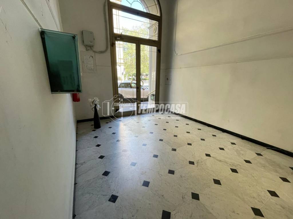 Appartamento a Genova in Via Carlo Barabino 15 - Foto 2