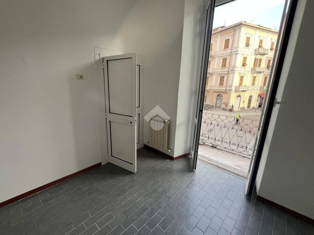 Immobile a La spezia in Ufficio Piazza Garibaldi, 13 - Foto 2