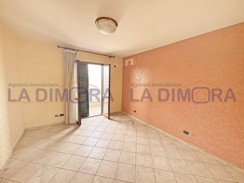 Appartamento a Teverola in Strada Provinciale Carinaro-Teverola - Foto 2