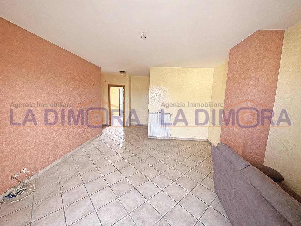 Appartamento a Teverola in Strada Provinciale Carinaro-Teverola - Foto 3