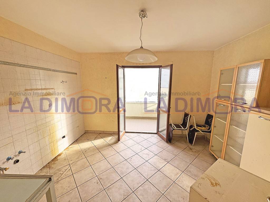 Appartamento a Teverola in Strada Provinciale Carinaro-Teverola - Foto 4