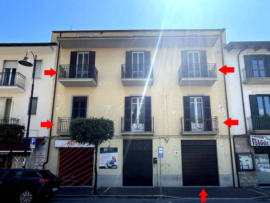 Palazzo / stabile a Fondi in Corso Italia, 112 - Foto 2
