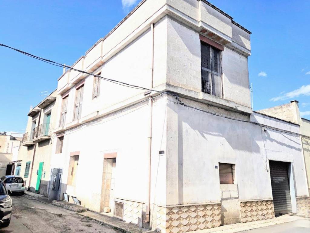 Appartamento a Manduria in Via Tullio E Andrea Durante, 8 - Foto 2