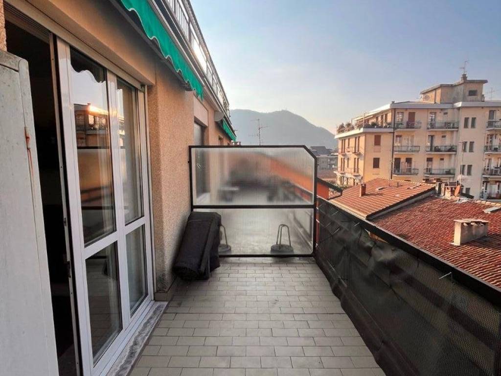 Appartamento a Como in Via Maurizio Monti, 52 - Foto 4