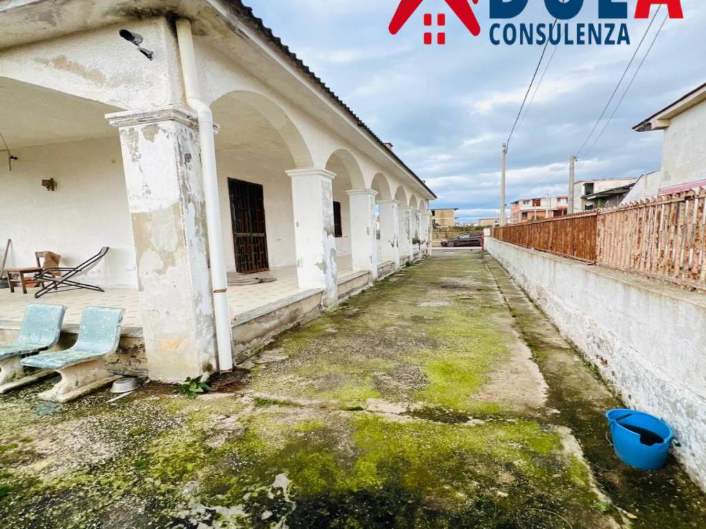 Villa a Castel volturno in Viale Antonio Gramsci - Foto 4