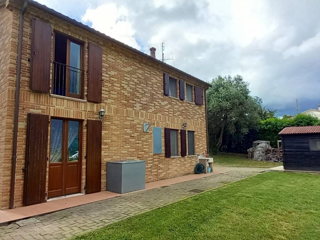 Villa a Trecastelli - Foto 2