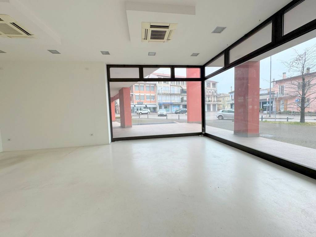 Immobile a Montebelluna in Via Roma, 25 - Foto 3