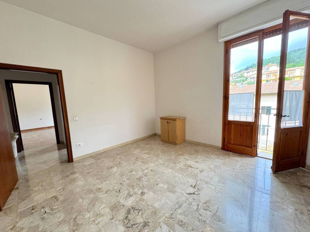 Appartamento a Vaiano in Via Val di Bisenzio, 198 - Foto 2