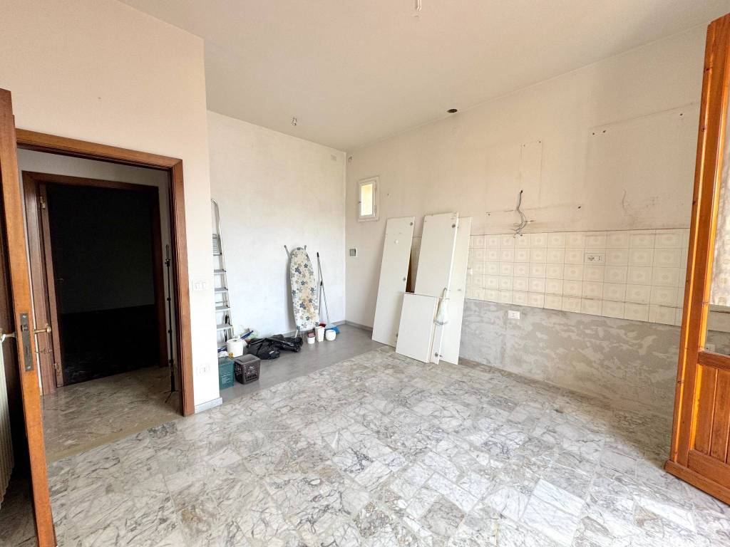 Appartamento a Vaiano in Via Val di Bisenzio, 198 - Foto 4