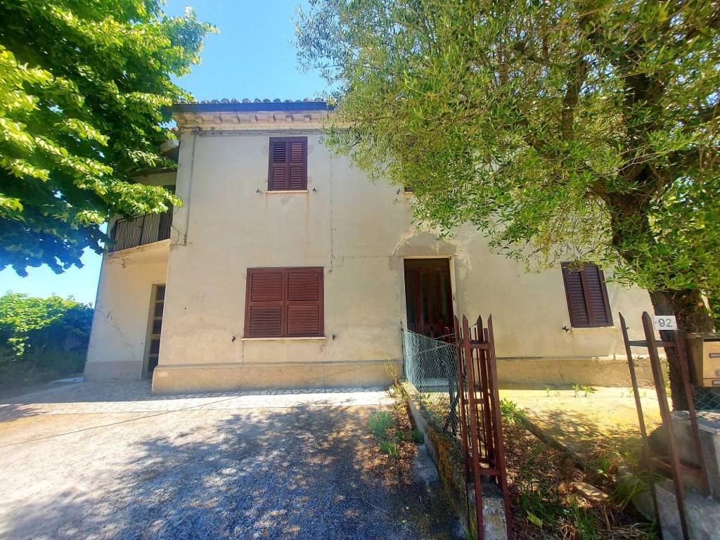 Casa indipendente a Castelfidardo in Via G. Torres, 92 - Foto 2