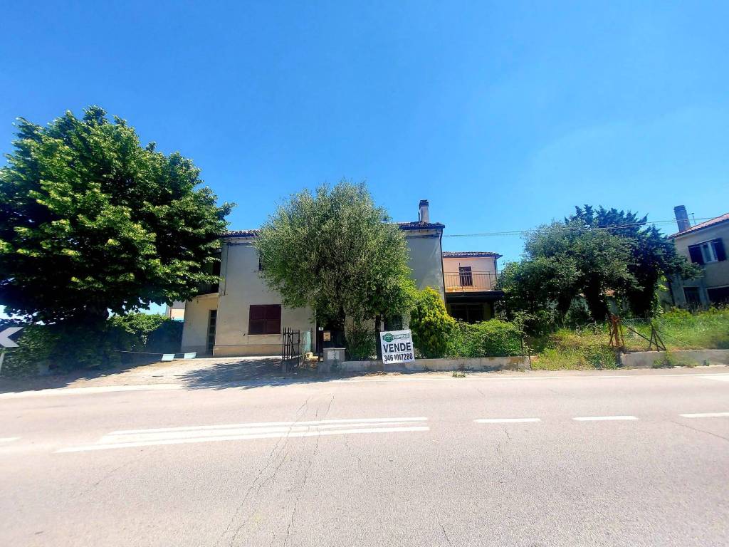 Casa indipendente a Castelfidardo in Via G. Torres, 92 - Foto 3