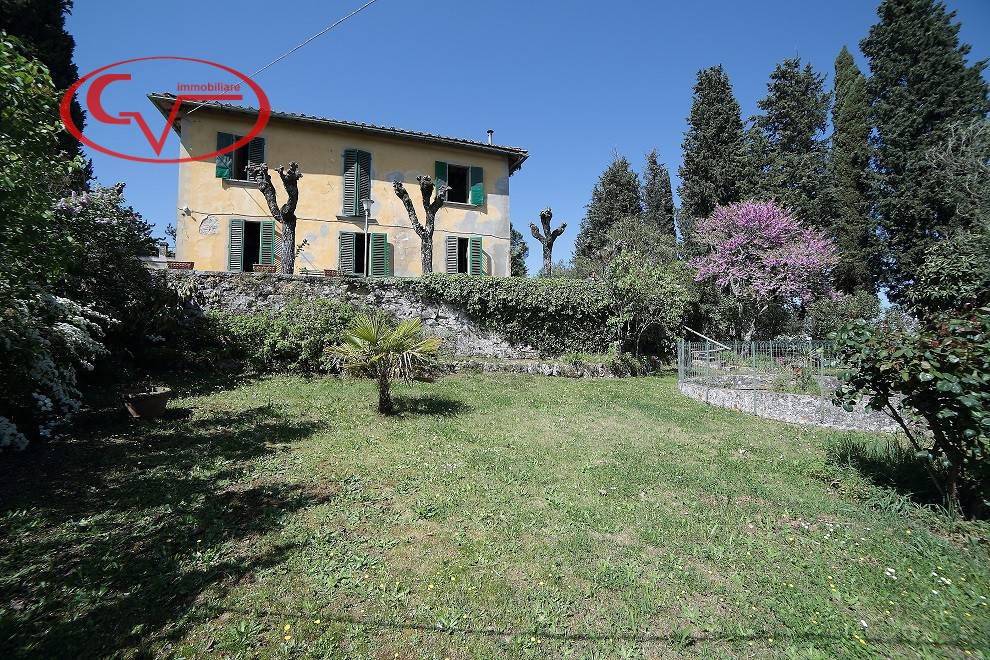 Villa a Montevarchi in Strada Provinciale di Mercatale - Foto 3