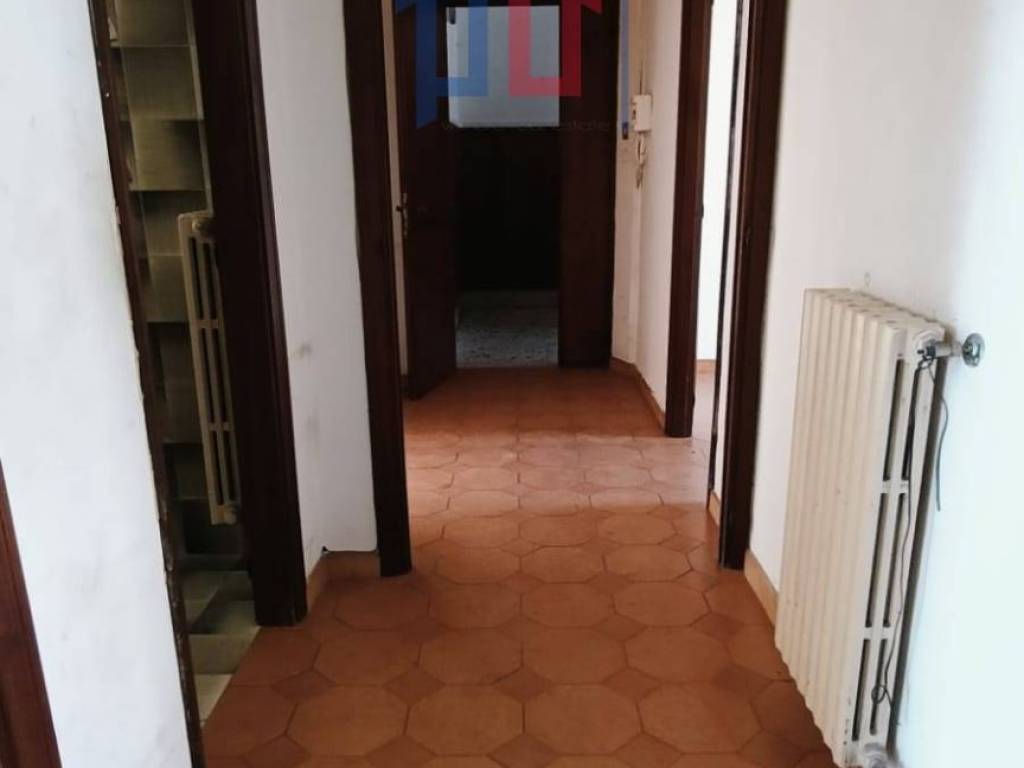 Appartamento a Latina in Via dei Glicini - Foto 4