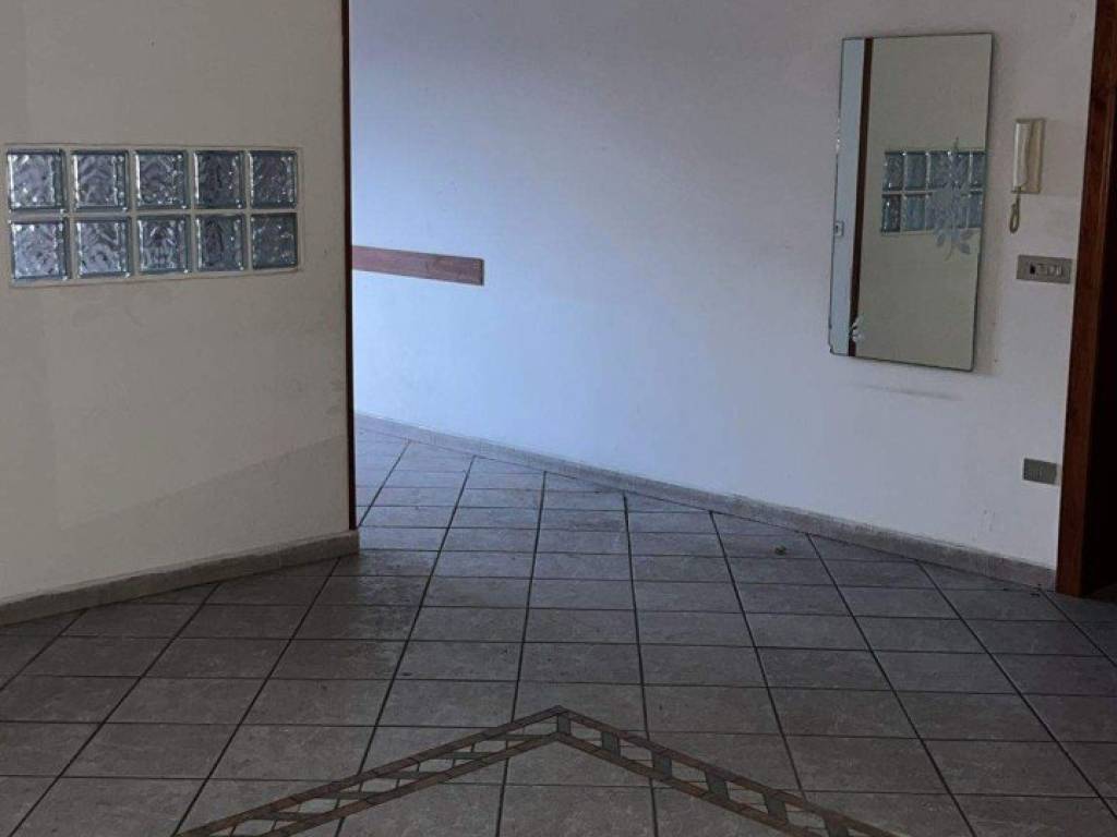 Appartamento a Napoli in Corso San Giovanni - Foto 3