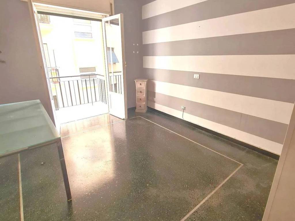 Appartamento a Genova in Via Bartolomeo Carrea - Foto 2