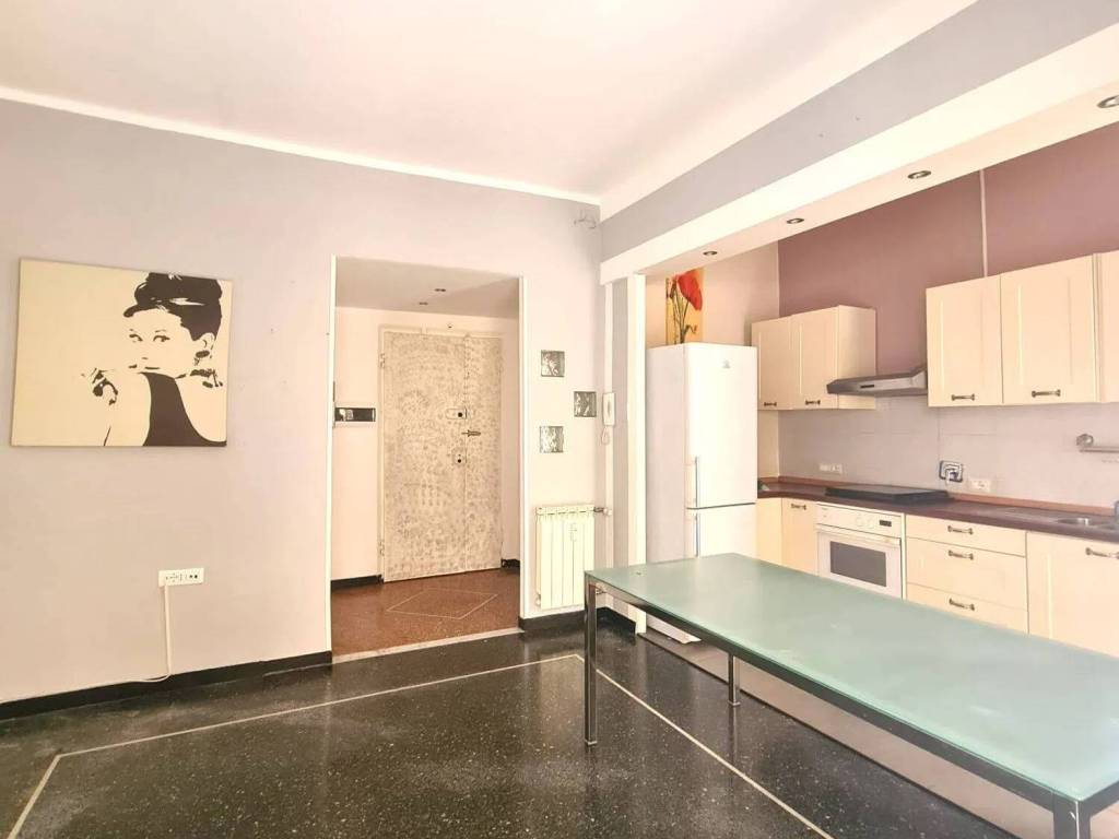 Appartamento a Genova in Via Bartolomeo Carrea - Foto 3