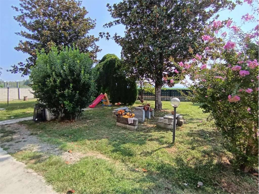 Villa a Alessandria in SP 31, 70/a - Foto 4