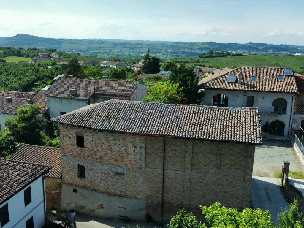 Rustico / casale a Castagnole delle lanze in Via Bricco - Foto 3