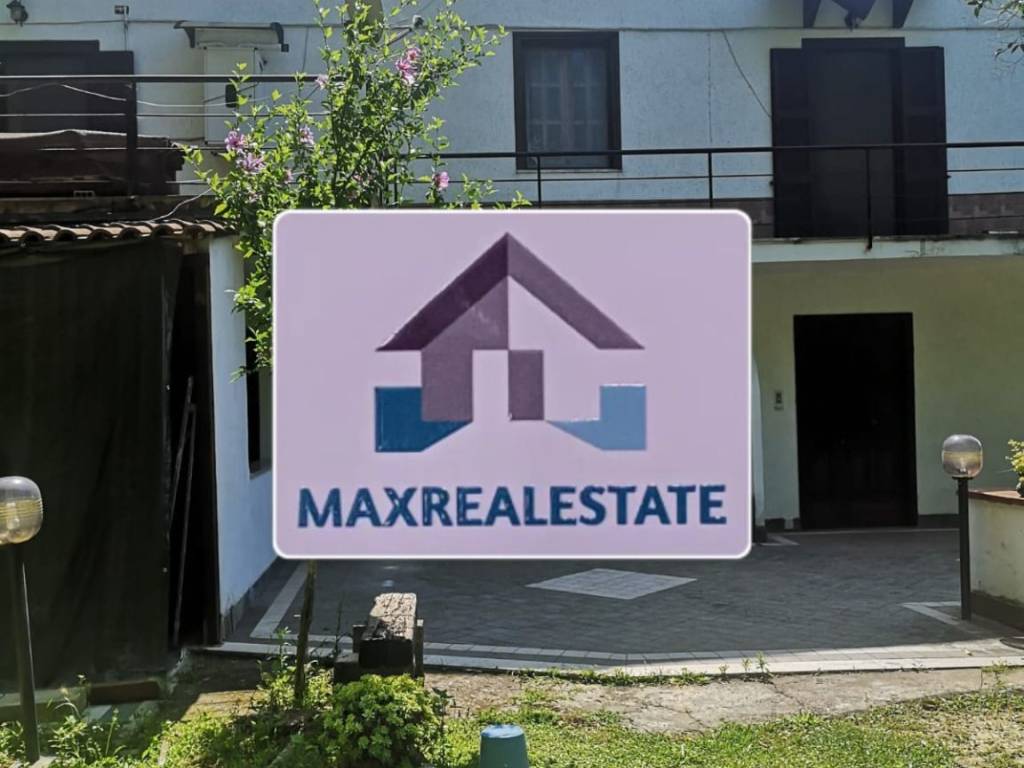 Villa a Frosinone in Viale Napoli, 42 - Foto 2