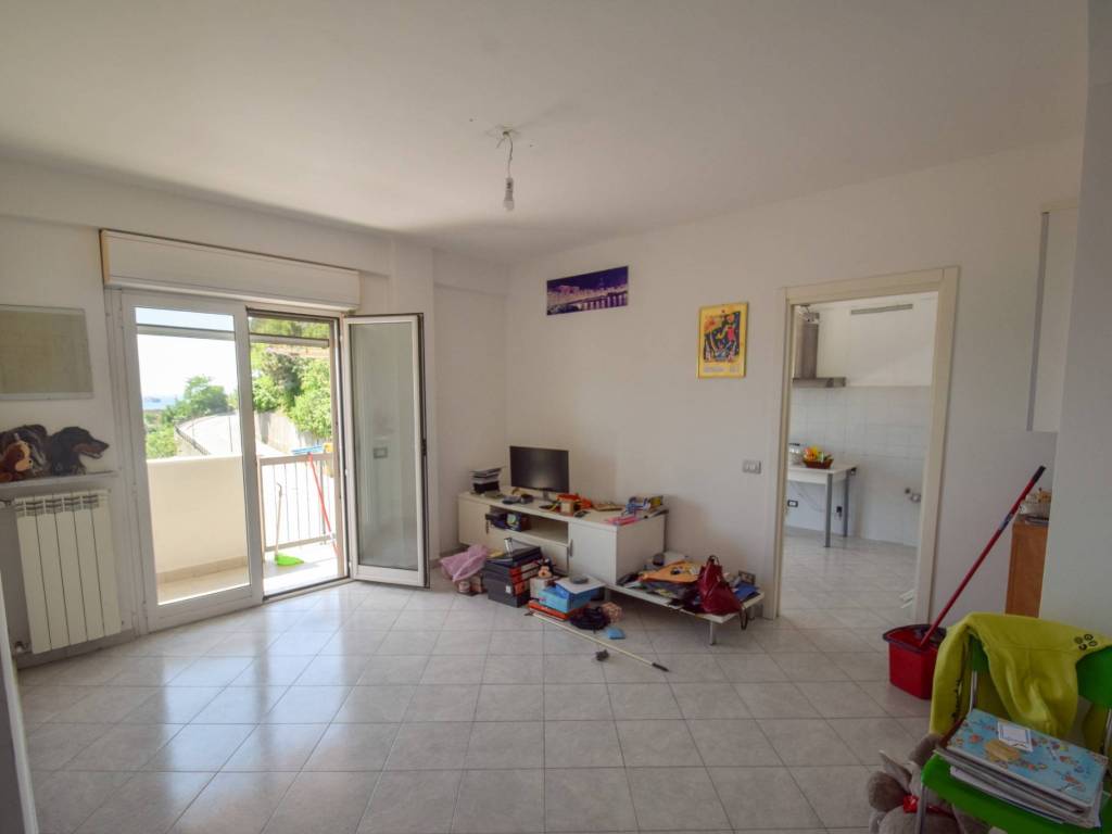 Appartamento a Genova in Via Martiri del Turchino, 81 - Foto 3