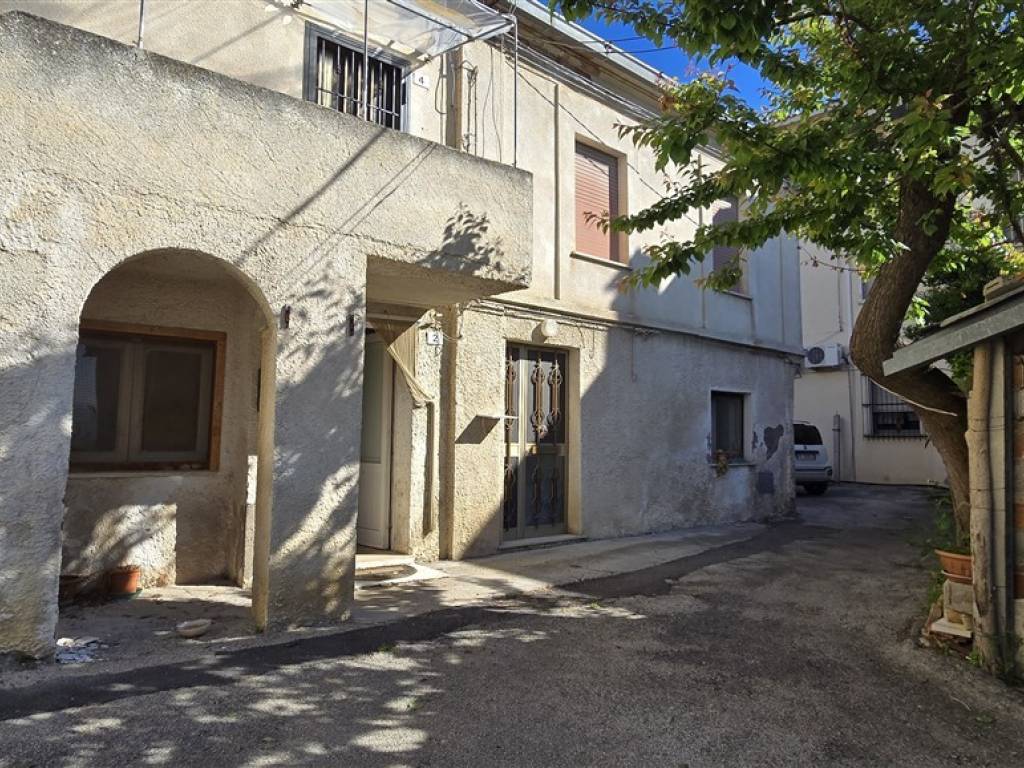 Casa indipendente a Mozzagrogna in Via Principale, 2 - Foto 2