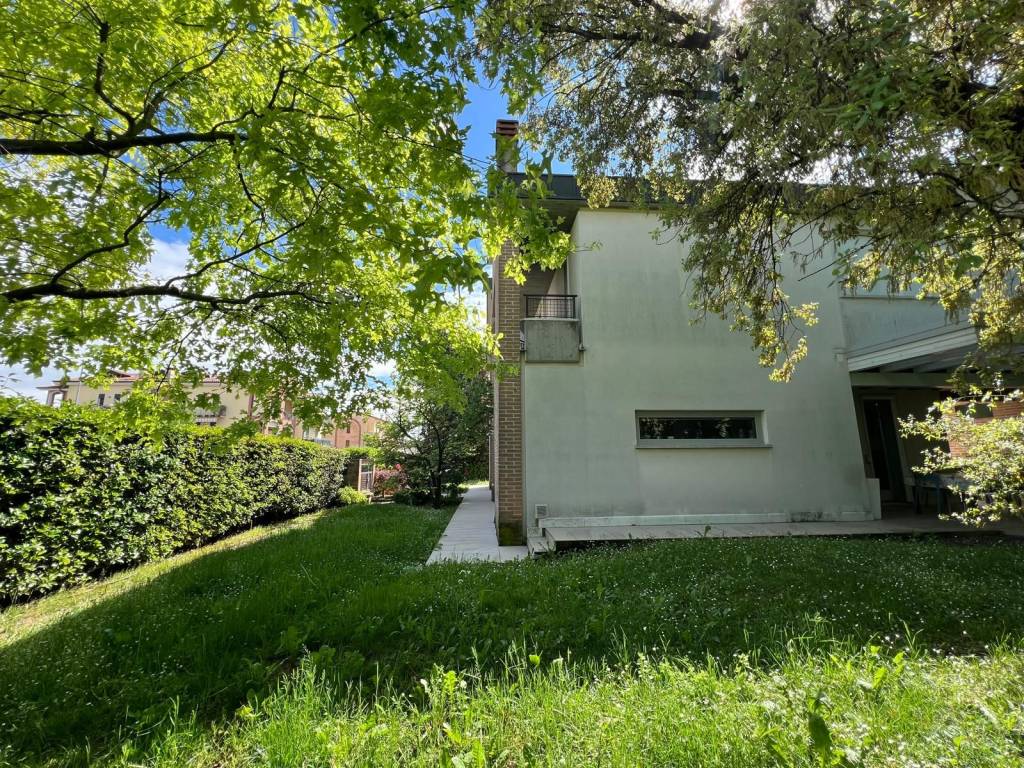 Villa a Caldogno in Via A. Pedrollo - Foto 3