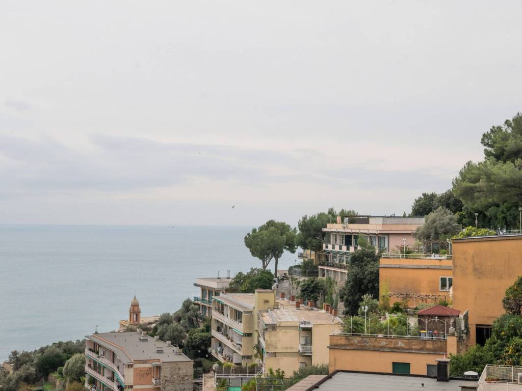 Appartamento a Genova in Via Luigi Biasioli - Foto 3