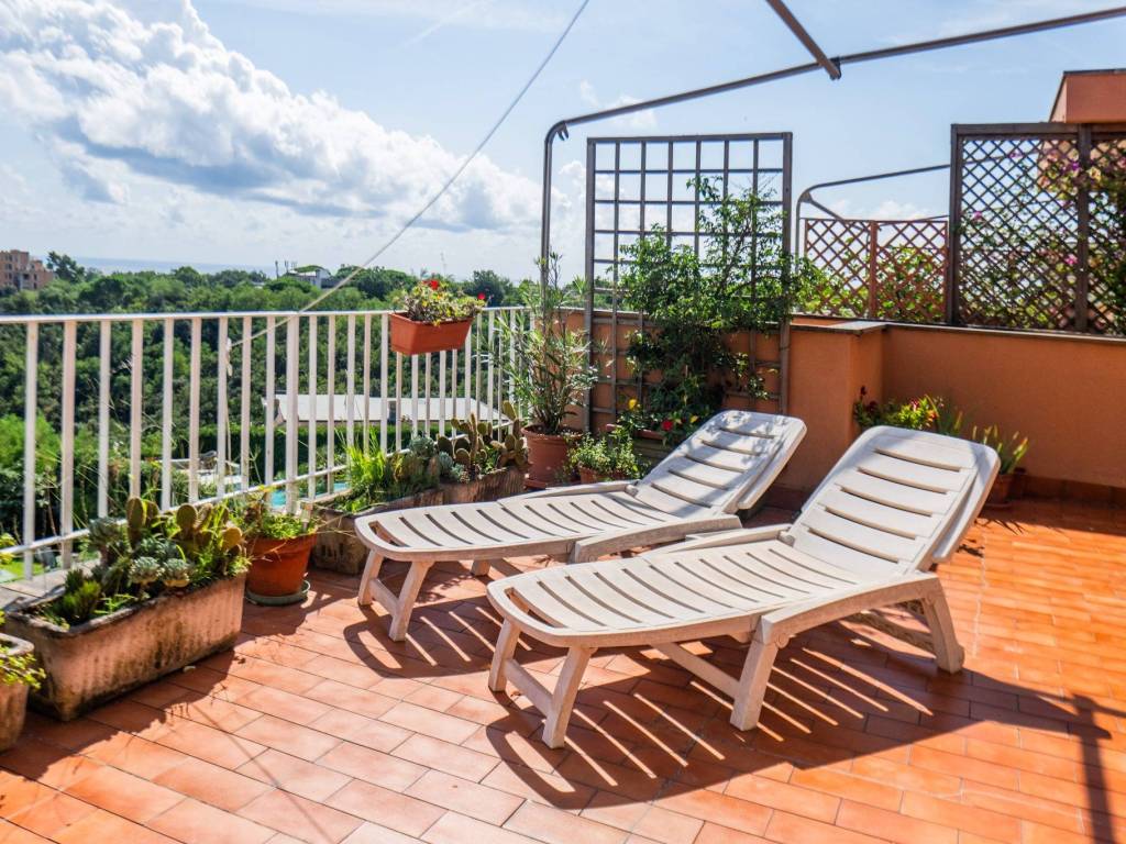 Attico / mansarda a Arenzano in Via del Roccolo - Foto 4