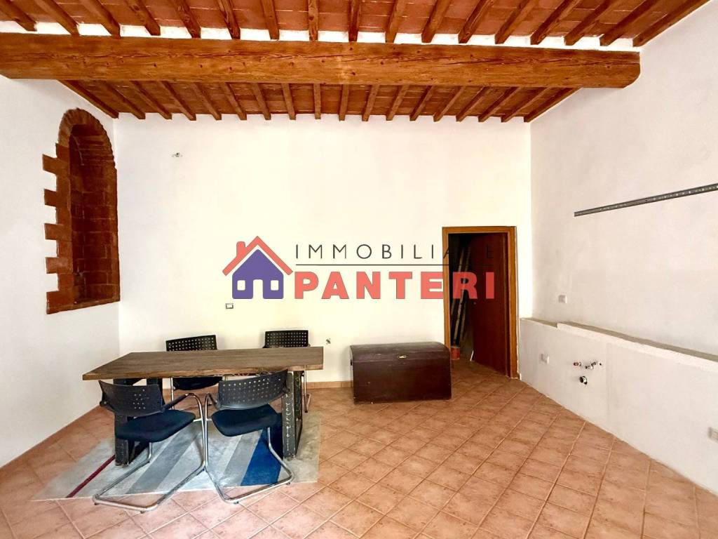 Appartamento a Pescia in Borgo della Vittoria - Foto 4