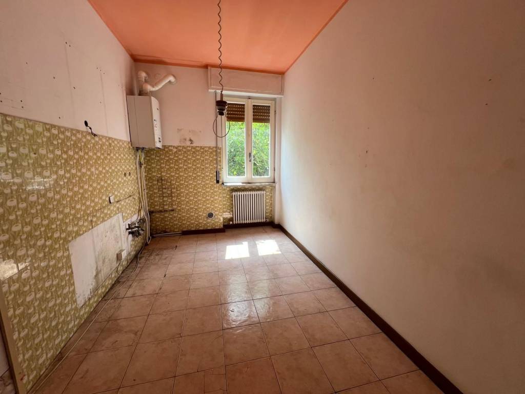 Appartamento a Cantù in Via Tito Speri - Foto 4