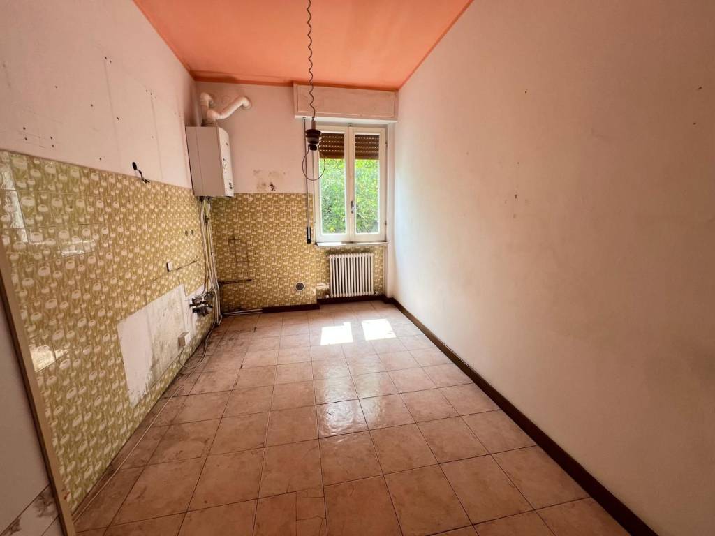 Appartamento a Cantù in Via Tito Speri - Foto 5